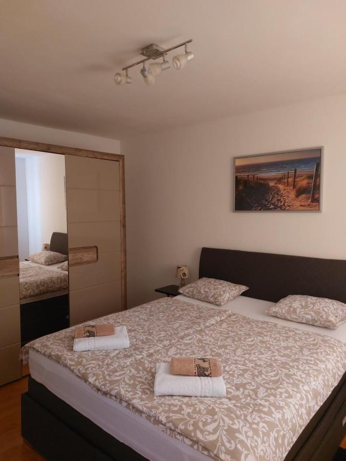 Apartman Sous Les Rochers Grižane Esterno foto