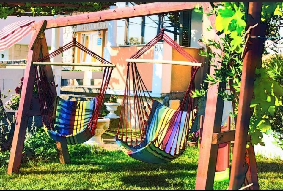 Apartman Sous Les Rochers Grižane Esterno foto